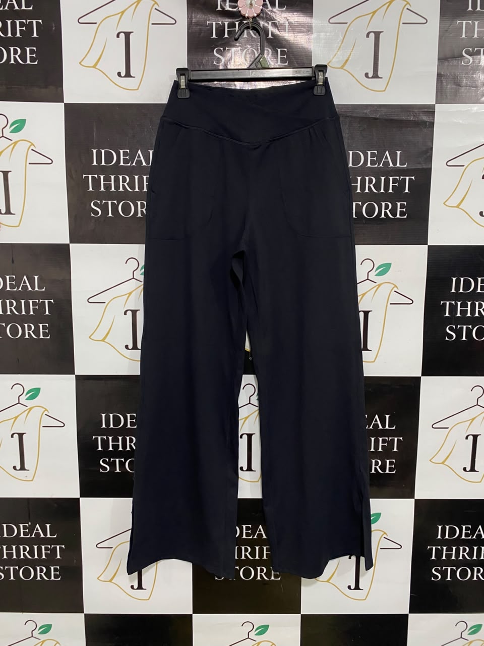 |M| WAIST 26| A49| SOLID BLACK CROSSOVER-WAIST TECHNICAL UTILITY WIDE-LEG PANTS