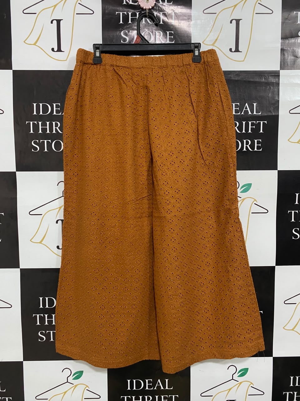 TALISMAN |L| WAIST 32| A49| CARAMEL BROWN EYEYLET EMBROIDERED TECHNICAL UTILITY CULOTTES