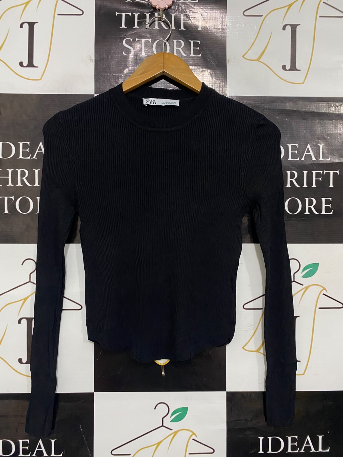 ZARA |S| BUST 14| A48| SOLID BLACK RIBBED CREWNECK TECHNICAL UTILITY CURVED-HEM TOP