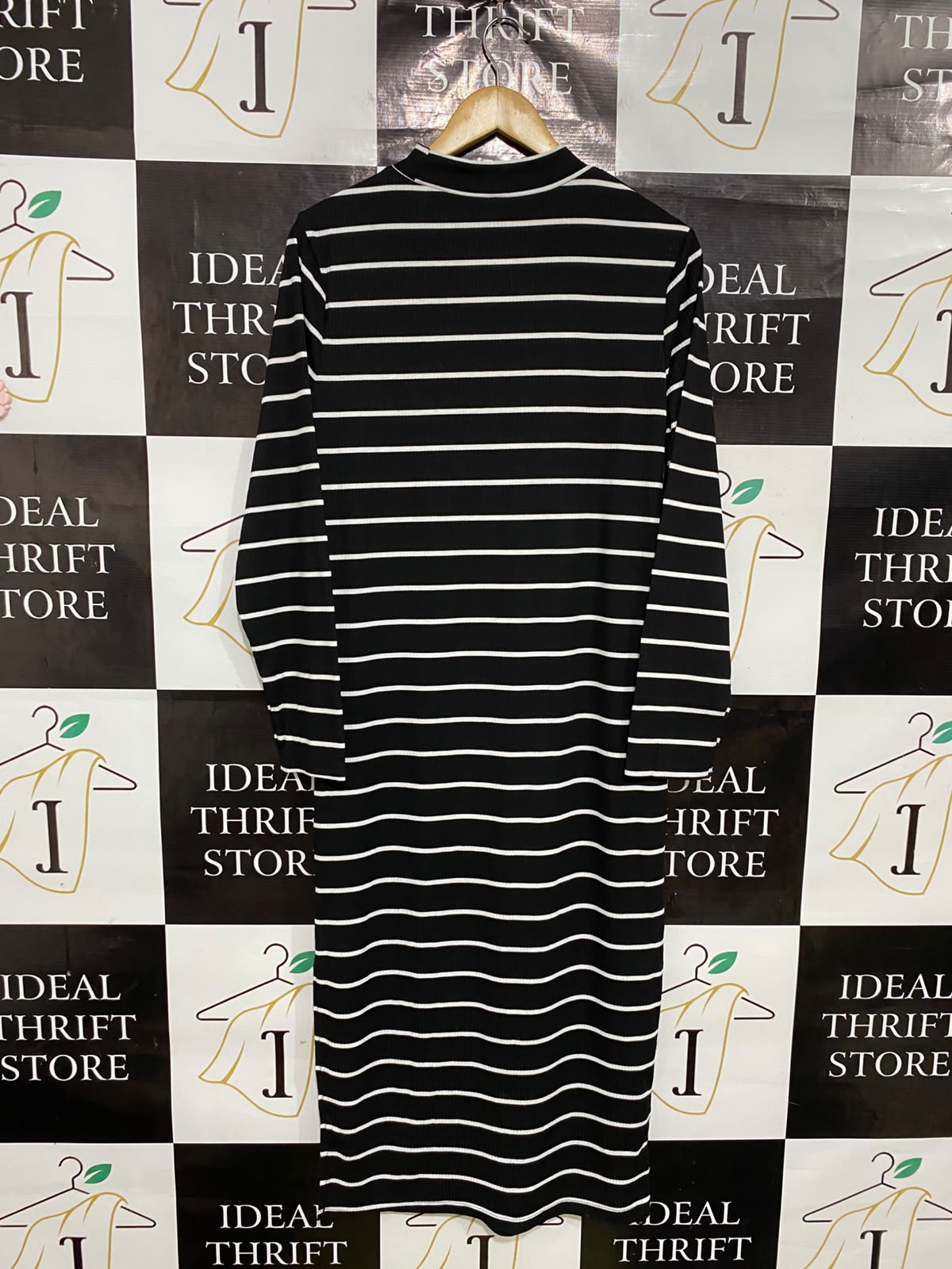SHEIN |XL| BUST 19| A48| BLACK-AND-WHITE STRIPED MOCK-NECK TECHNICAL UTILITY MIDI DRESS