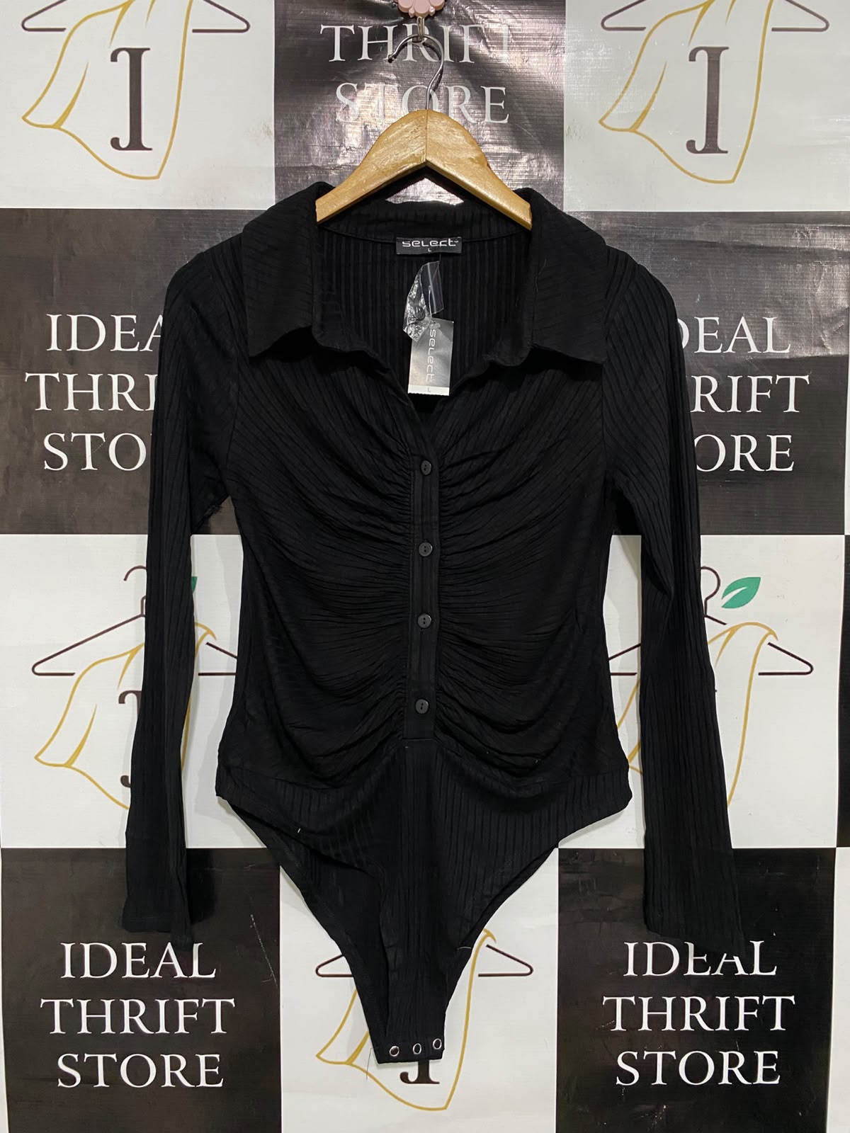 SELECT |L| BUST 16| A48| SOLID BLACK RUFFLED COLLARED TECHNICAL UTILITY BODYSUIT