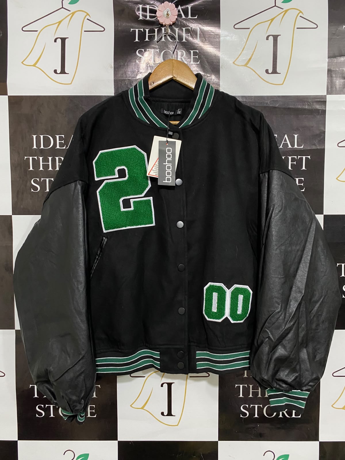 BOOHOO |M| BUST 27| A20| BLACK AND GREEN VARSITY TECHNICAL UTILITY JACKET