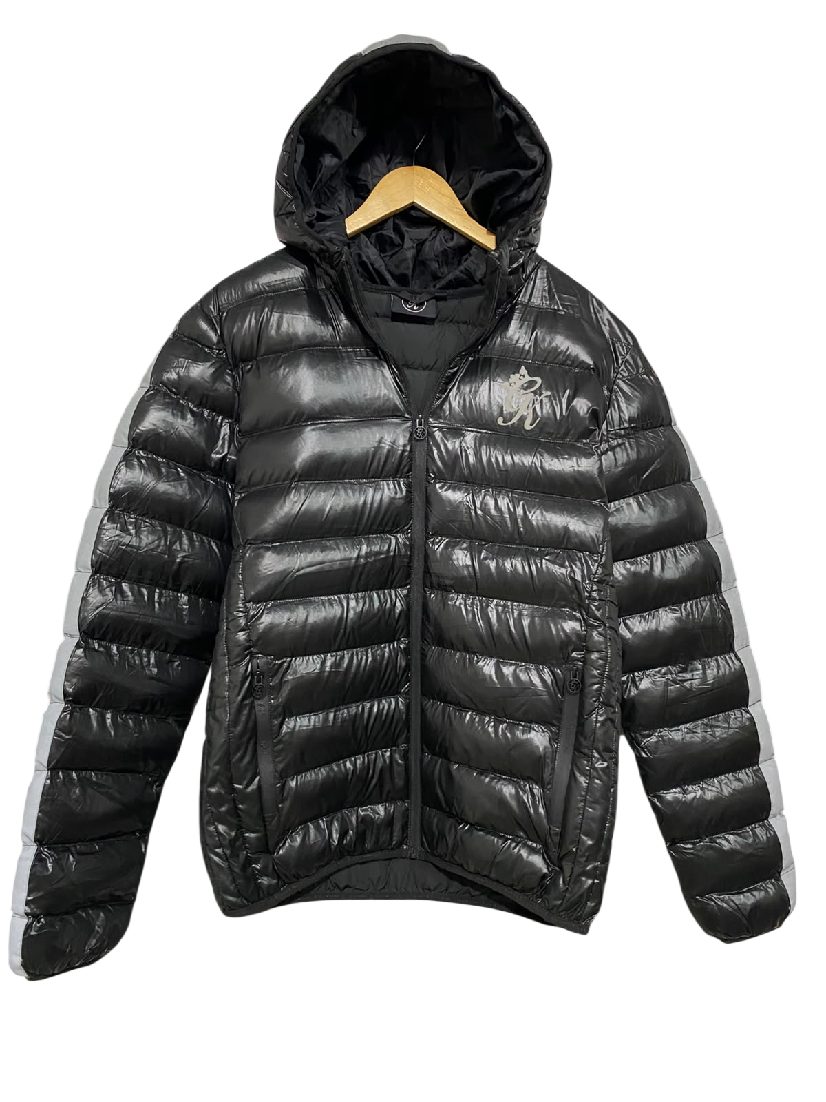 GK |L| BUST 22| A50| BLACK GLOSSY PUFFER JACKET WITH HOOD AND SIDE STRIPES