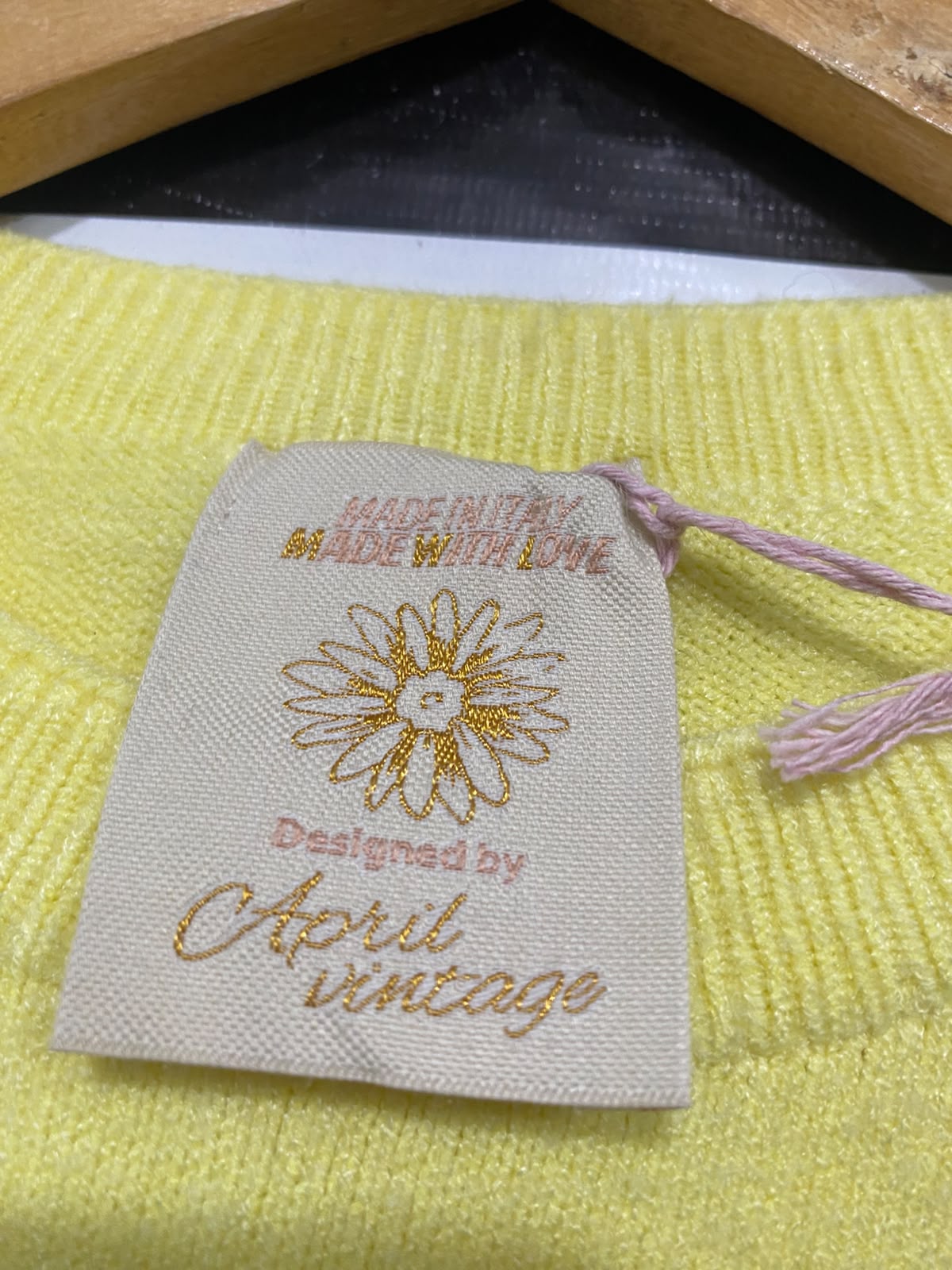 APRIL VINTAGE |M| BUST 20| A51| NEON YELLOW EMBROIDERED HEART CREWNECK TECHNICAL UTILITY SWEATER