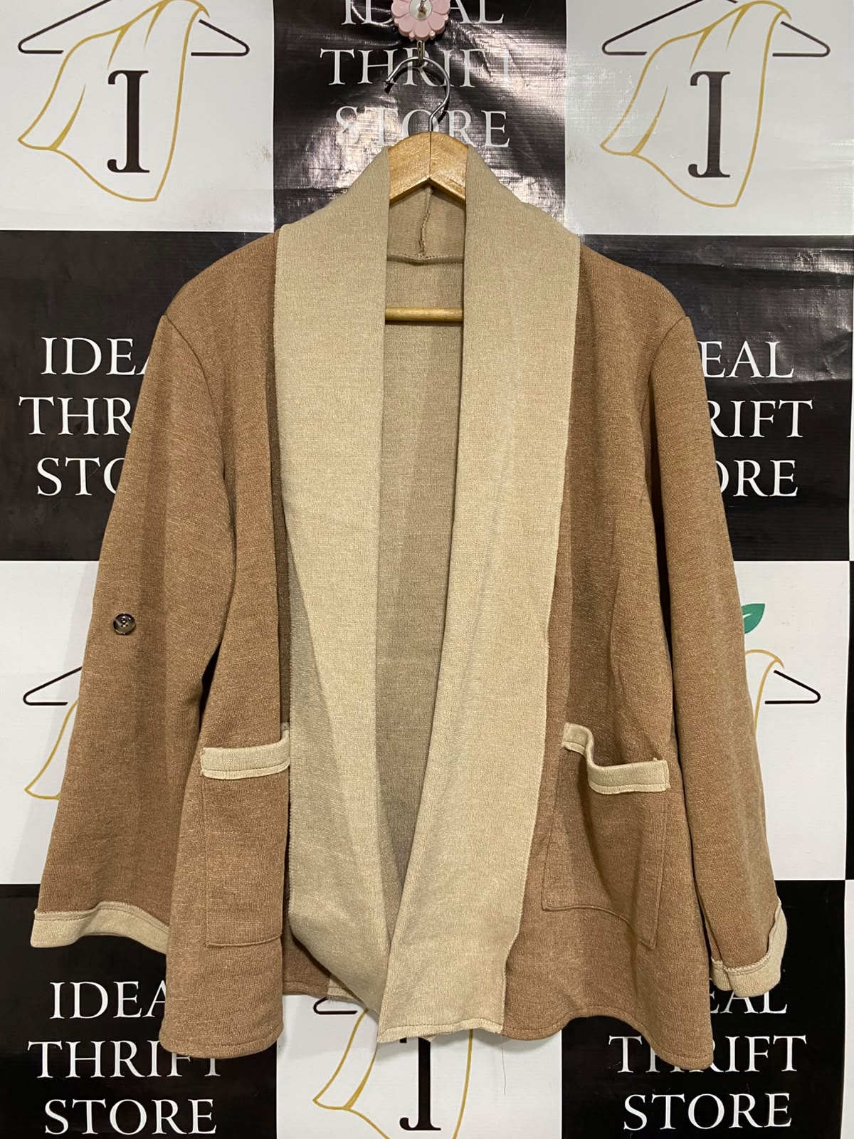 LUMINE |L| BUST 22| A51| CAMEL AND BEIGE TWO-TONE SHAWL-LAPEL TECHNICAL UTILITY CARDIGAN