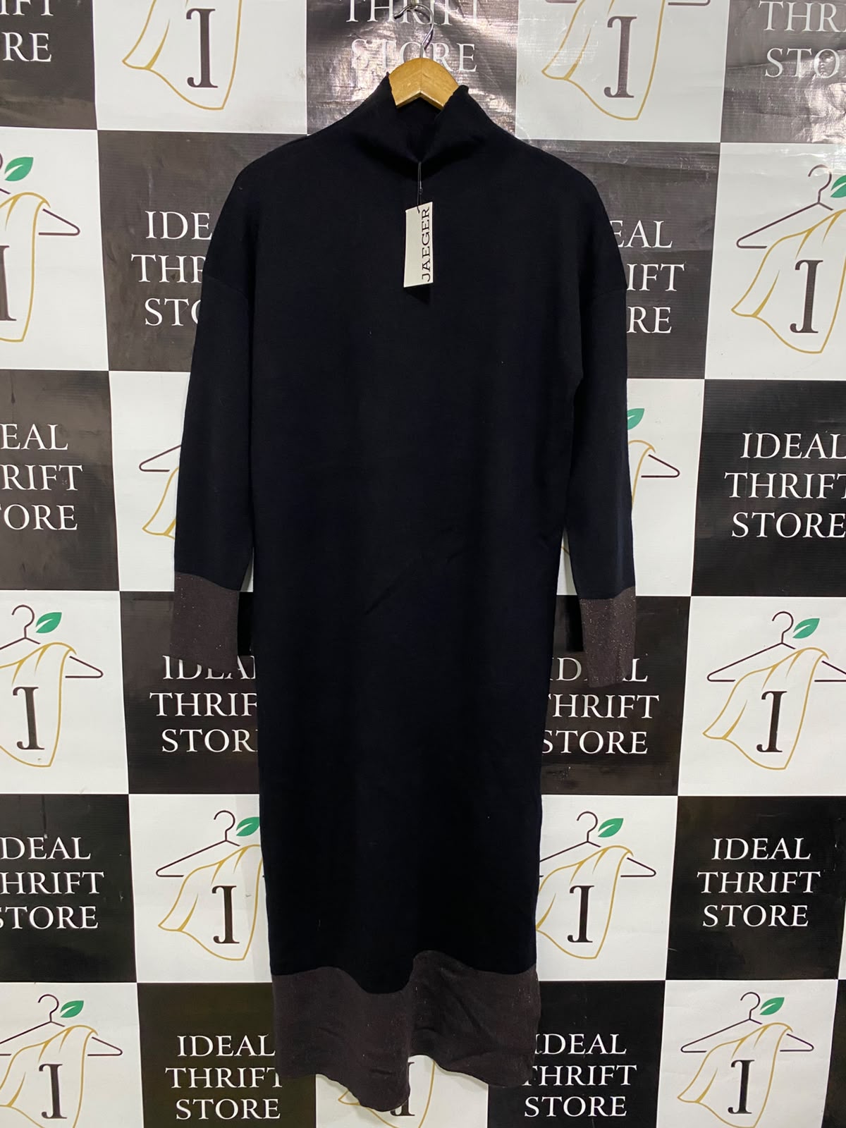JAEGER |S| BUST 20| A50| BLACK AND BROWN COLORBLOCK TURTLENECK TECHNICAL UTILITY MAXI DRESS