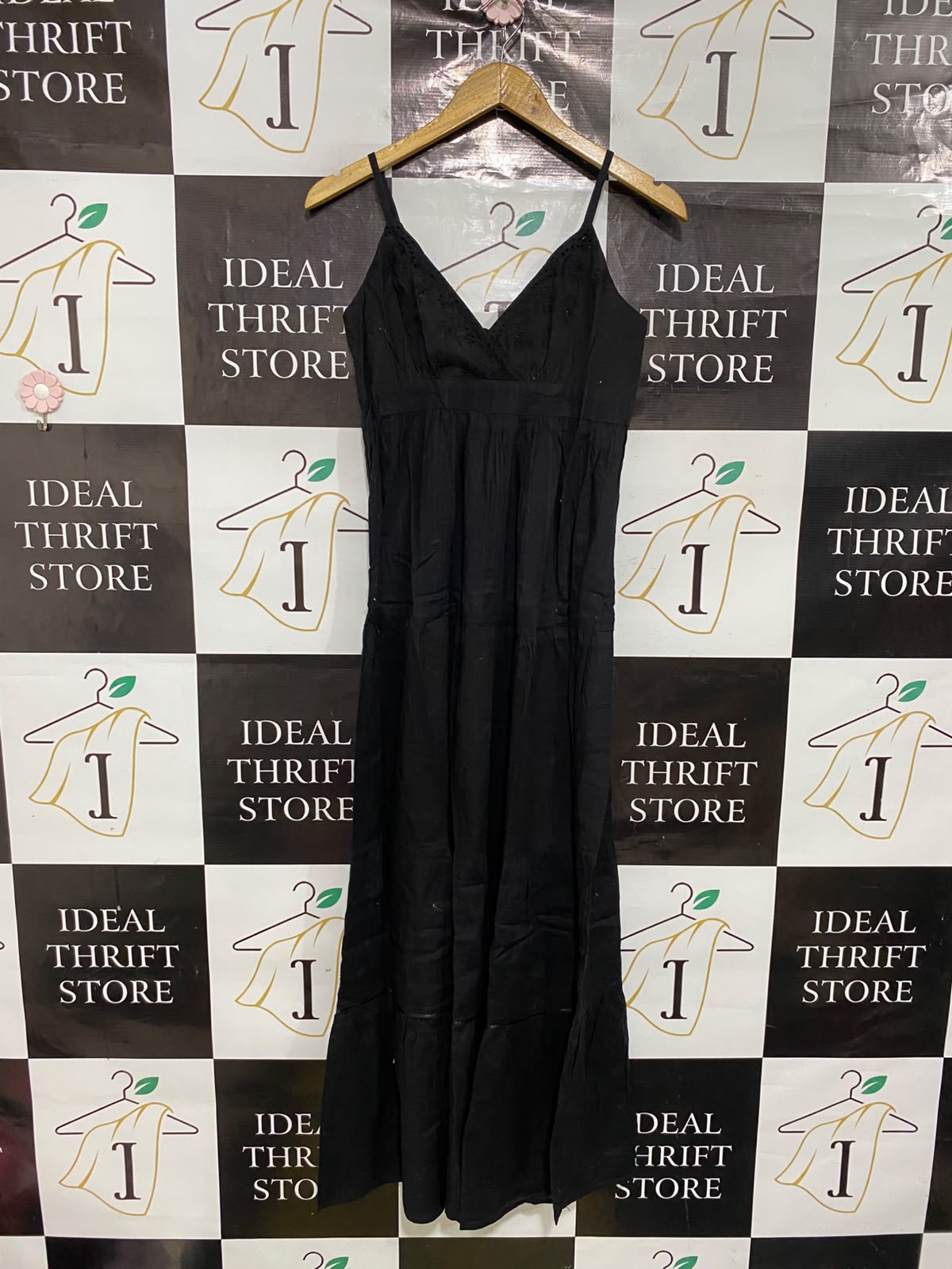 EVIE |M| BUST 15| A50| BLACK SLEEVELESS V-NECK TIERED TECHNICAL UTILITY MAXI DRESS