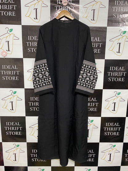 |XL| BUST 20| A50| BLACK AND WHITE EMBROIDERED SLEEVE TECHNICAL UTILITY MAXI DRESS
