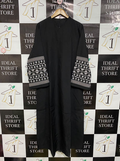 |XL| BUST 20| A50| BLACK AND WHITE EMBROIDERED SLEEVE TECHNICAL UTILITY MAXI DRESS
