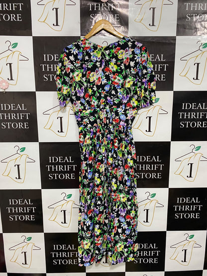 SONJA MODELLE |M| BUST 19| A50| BLACK MULTI-COLOR FLORAL V-NECK TECHNICAL UTILITY MIDI DRESS