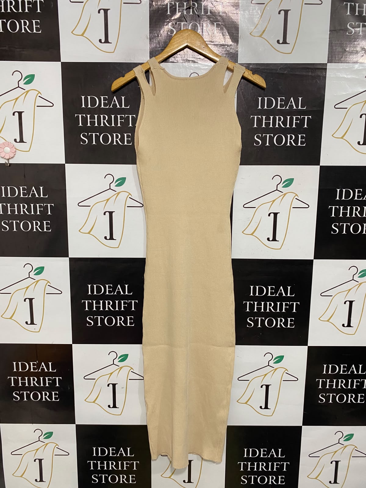 SHEIN |M| BUST 13| A52| BEIGE STRAP-DETAIL RIBBED TECHNICAL UTILITY MIDI DRESS