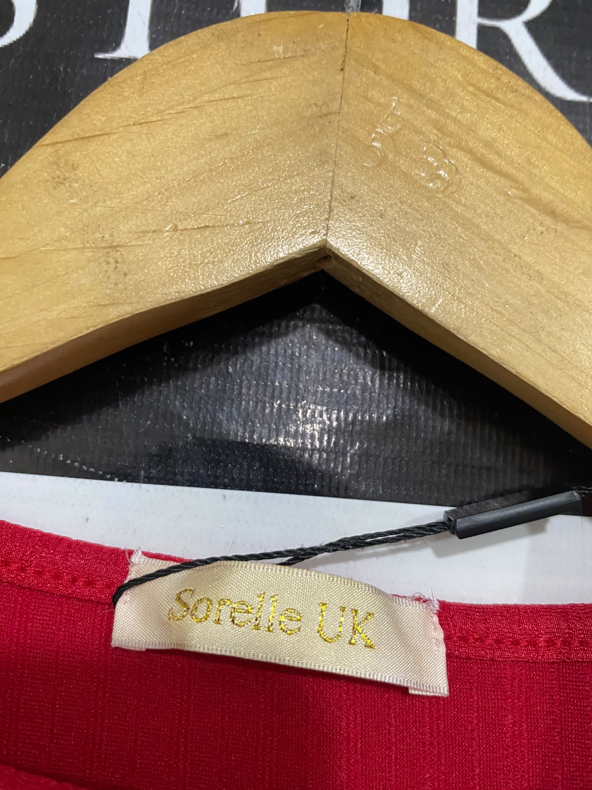 SORELLE UK |XS| BUST 14| A52| RED CUTOUT-DETAIL TIE-SLEEVE TECHNICAL UTILITY BOLERO TOP