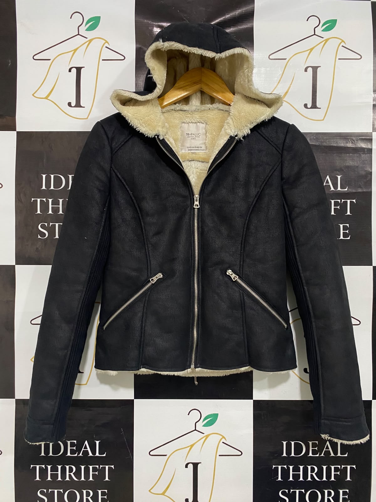 ZARA |S| BUST 17| A51| BLACK LEATHER-EFFECT SHEARLING-LINED TECHNICAL UTILITY HOODED JACKET