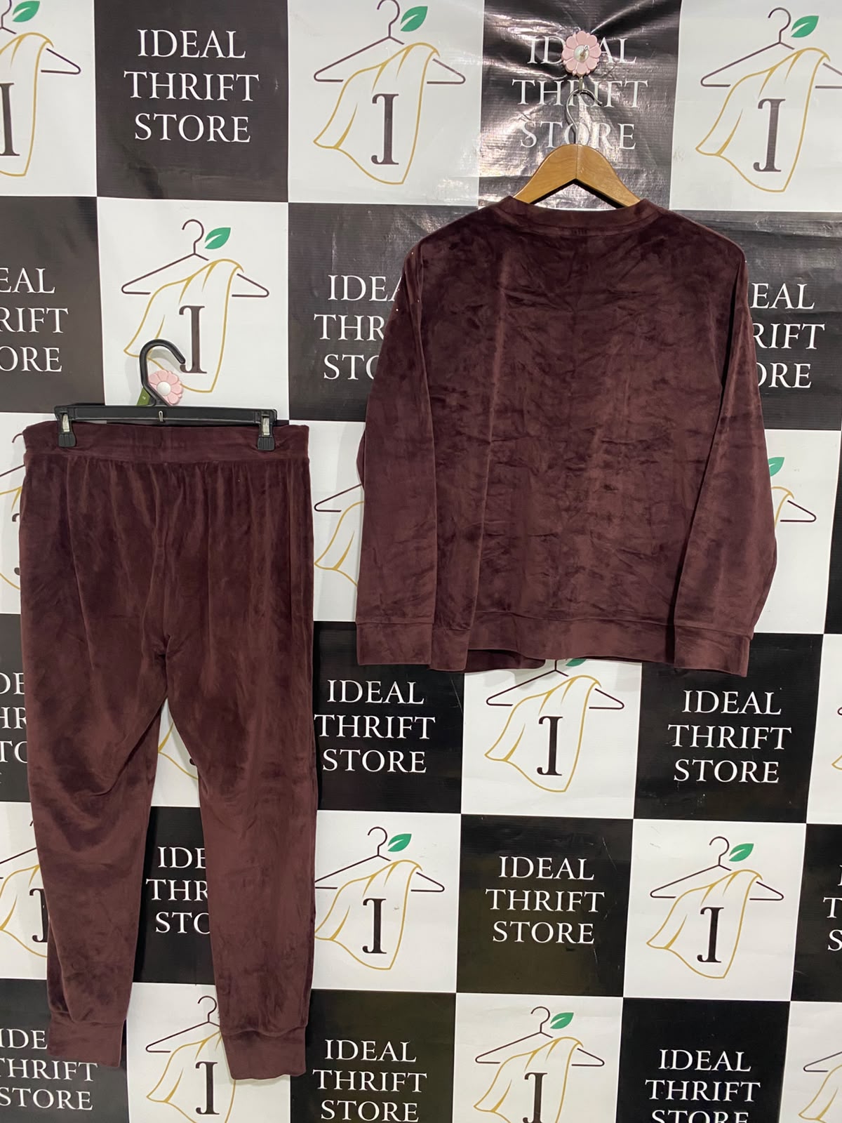 GEORGE |L| A51| BURGUNDY VELOUR STUDDED SWEATSHIRT AND JOGGERS TECHNICAL UTILITY SET