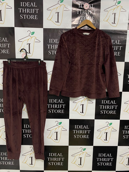 GEORGE |L| A51| BURGUNDY VELOUR STUDDED SWEATSHIRT AND JOGGERS TECHNICAL UTILITY SET