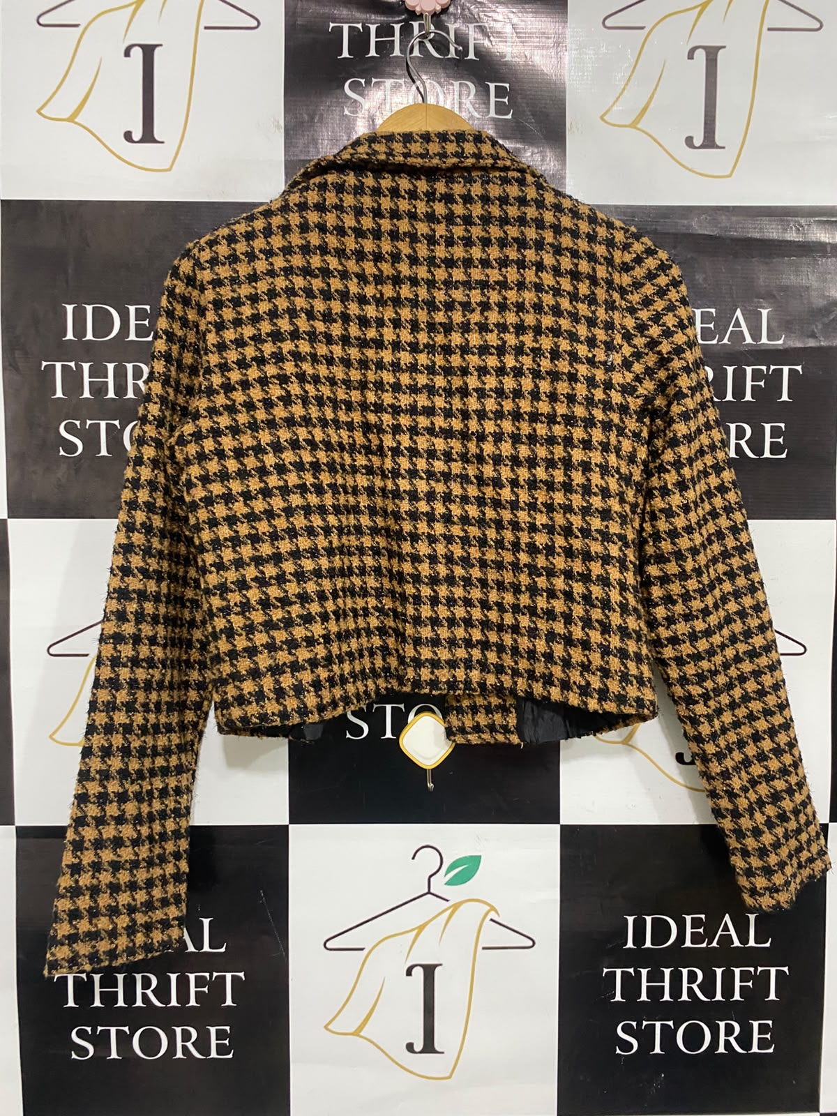 VALLEY GIRL |M| BUST 19| A51| BROWN AND BLACK HOUNDSTOOTH CROPPED TECHNICAL UTILITY BLAZER