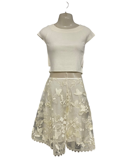 METISU |L| A52| CREAM BUTTERFLY-EMBROIDERED MESH TWO-PIECE TECHNICAL UTILITY DRESS SET