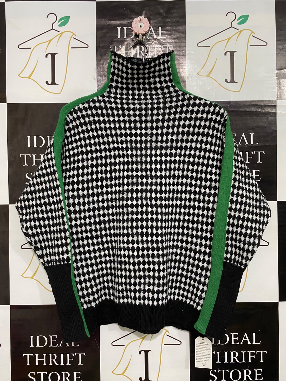 |L| BUST 21| A53| BLACK AND WHITE HOUNDSTOOTH GREEN-TRIM TURTLENECK TECHNICAL UTILITY SWEATER