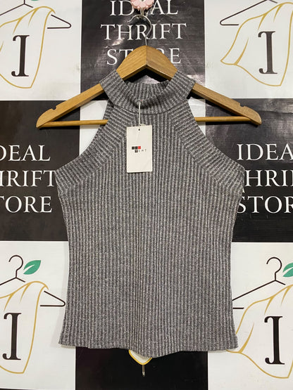 TEMT |S| BUST 15| A53| GREY RIBBED HALTER-NECK TEMT TECHNICAL UTILITY TOP