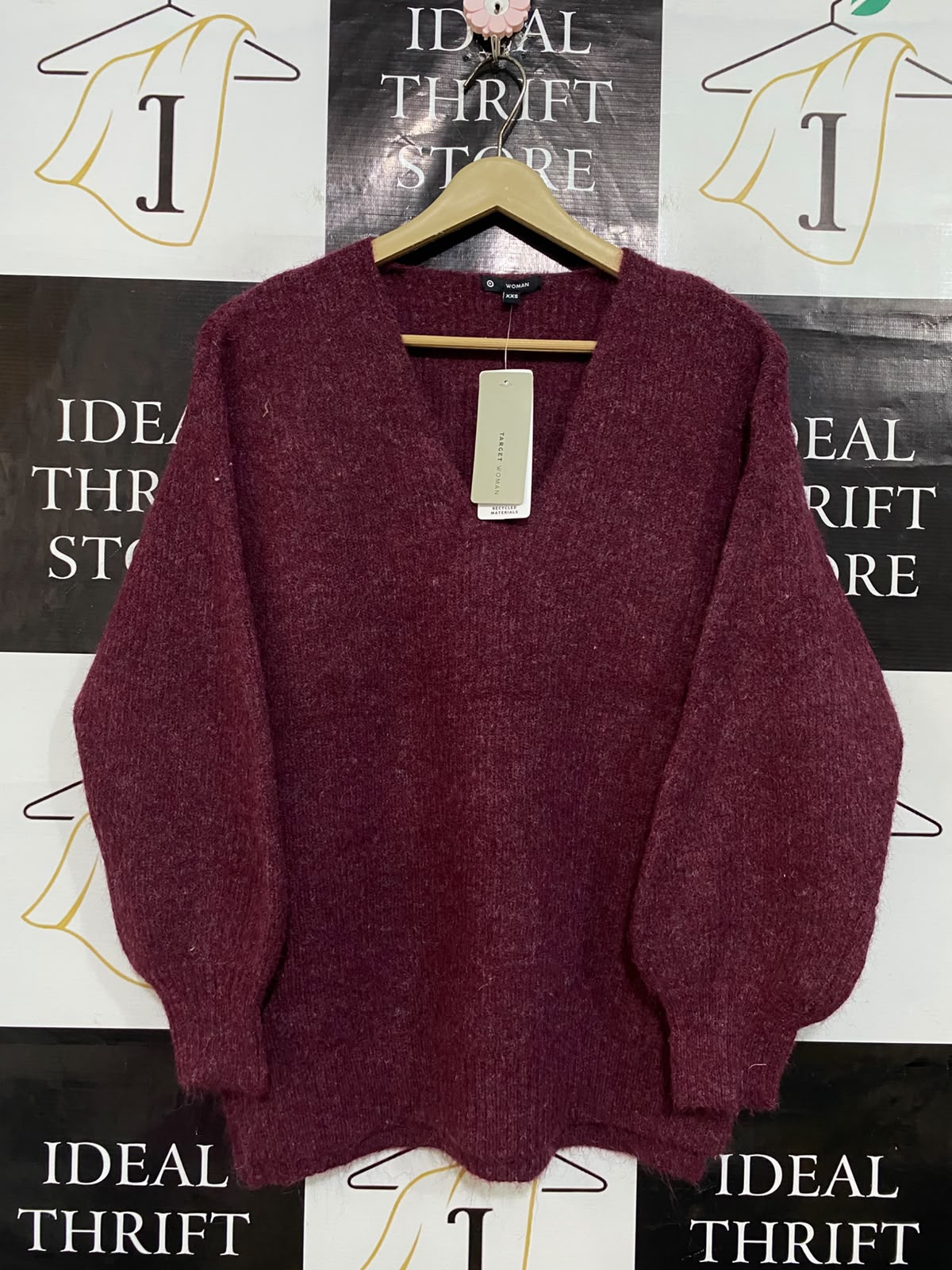 TARGET WOMAN |XS| BUST 20| A53| BURGUNDY MARLED V-NECK TARGET WOMAN TECHNICAL UTILITY SWEATER