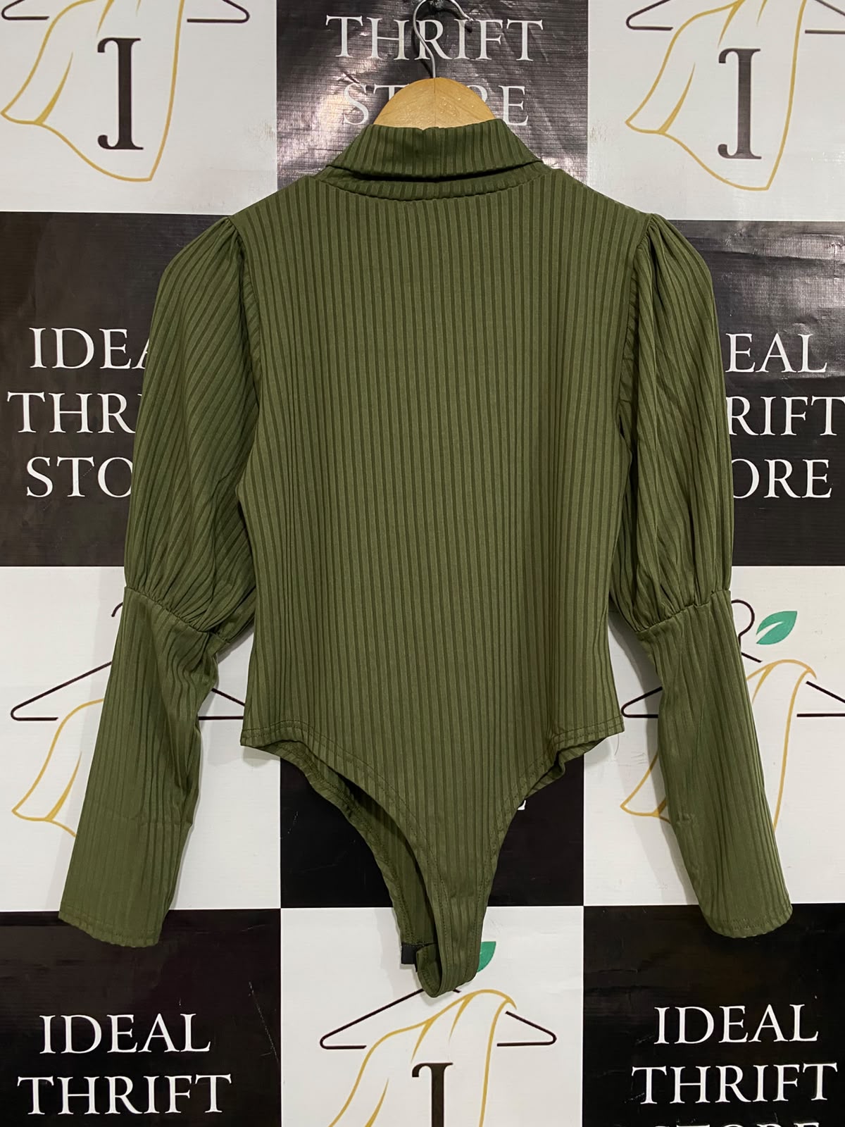 BOOHOO |M| BUST 16| A53| OLIVE GREEN  MOCK-NECK PUFF-SLEEVE TECHNICAL UTILITY BODYSUIT