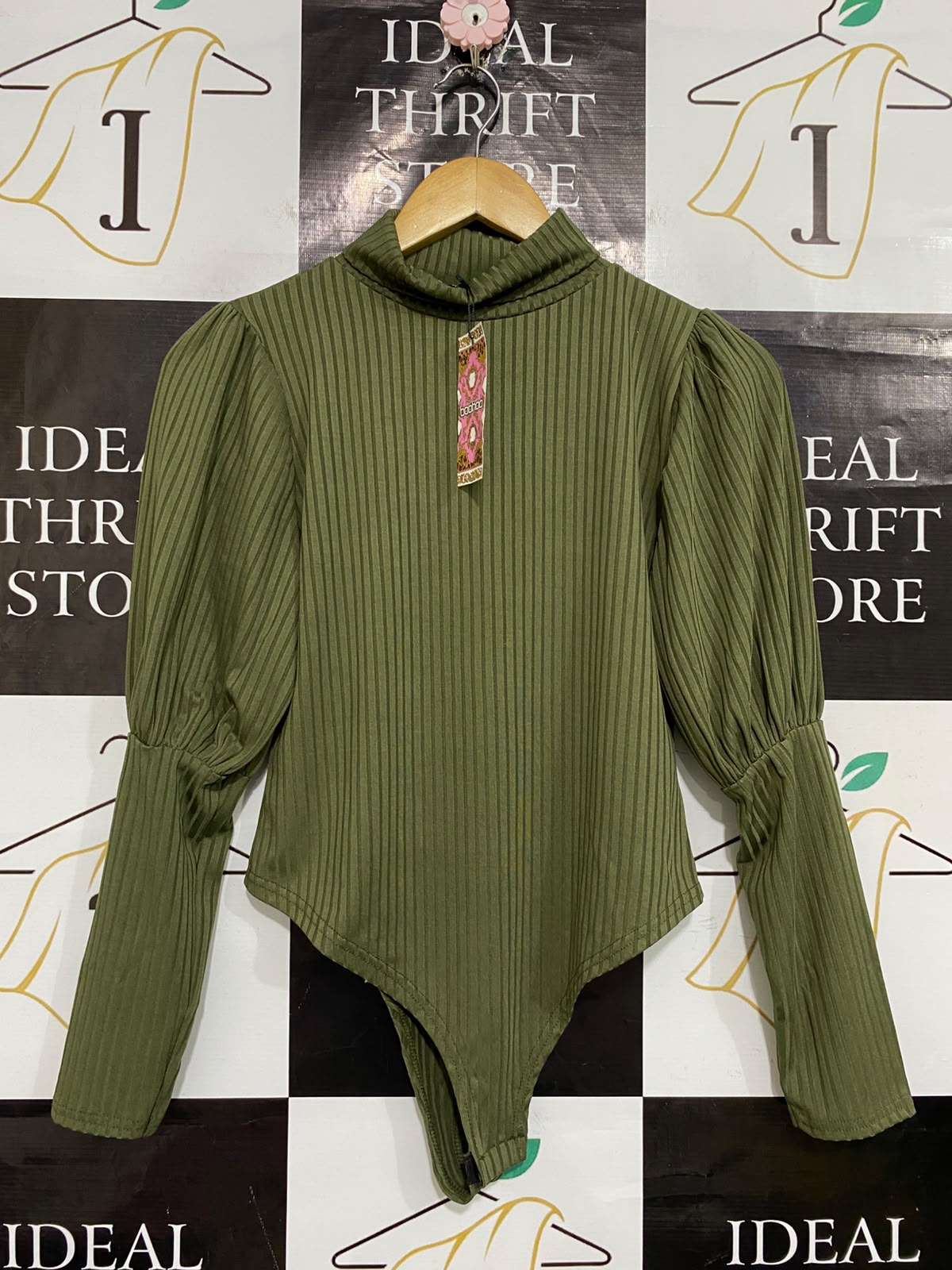 BOOHOO |M| BUST 16| A53| OLIVE GREEN  MOCK-NECK PUFF-SLEEVE TECHNICAL UTILITY BODYSUIT