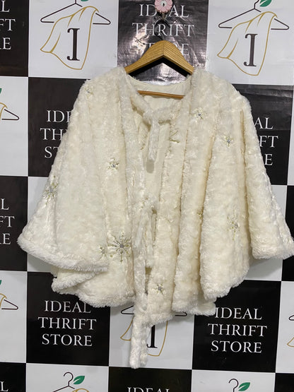 PIER 1 IMPORTS |M| BUST FREE | A53| IVORY FAUX-FUR EMBROIDERED ILLUMINATED TECHNICAL UTILITY CAPE