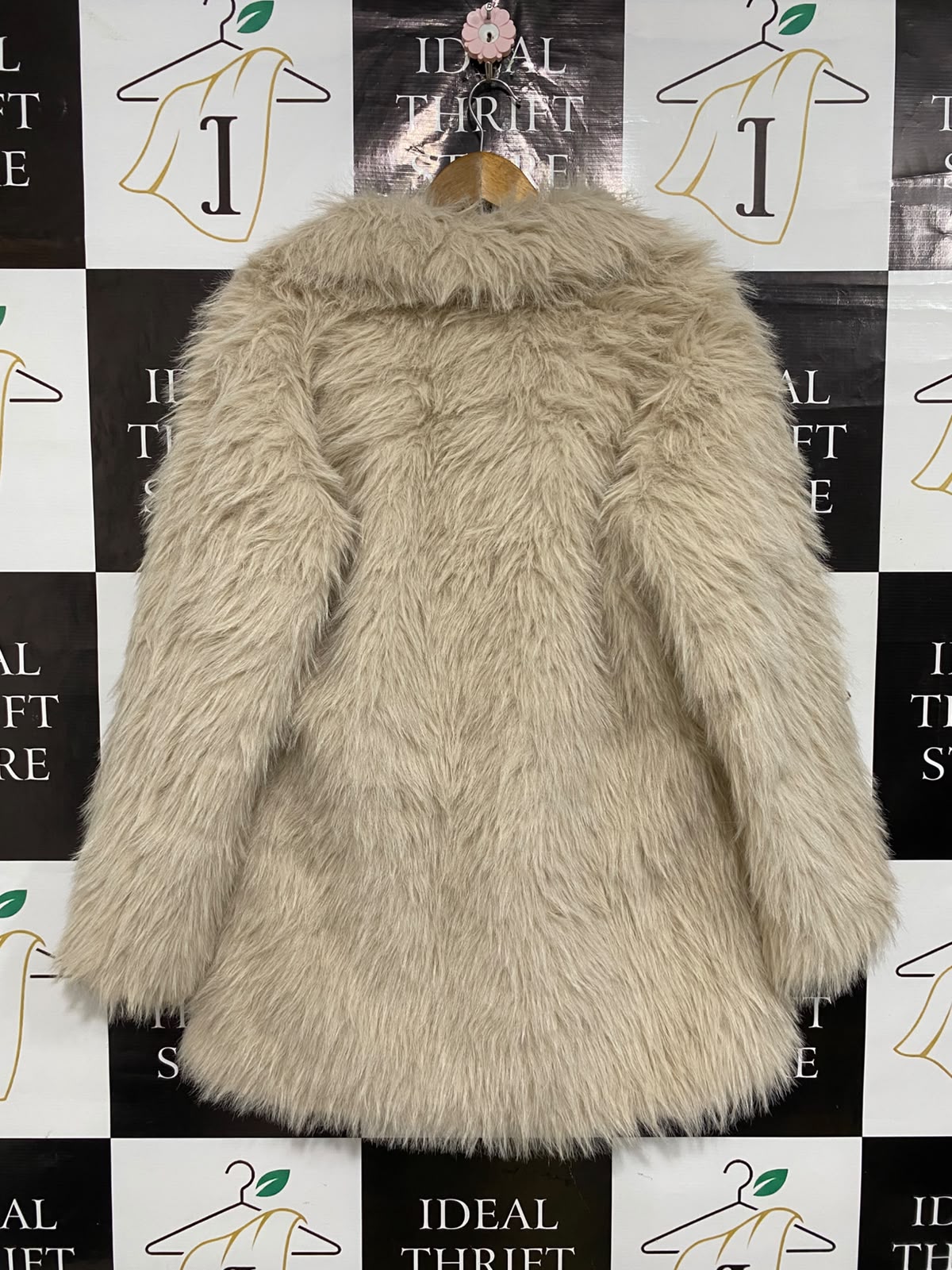|S| BUST 23| A53| BEIGE SHAGGY FAUX-FUR WIDE-LAPEL TECHNICAL UTILITY COAT