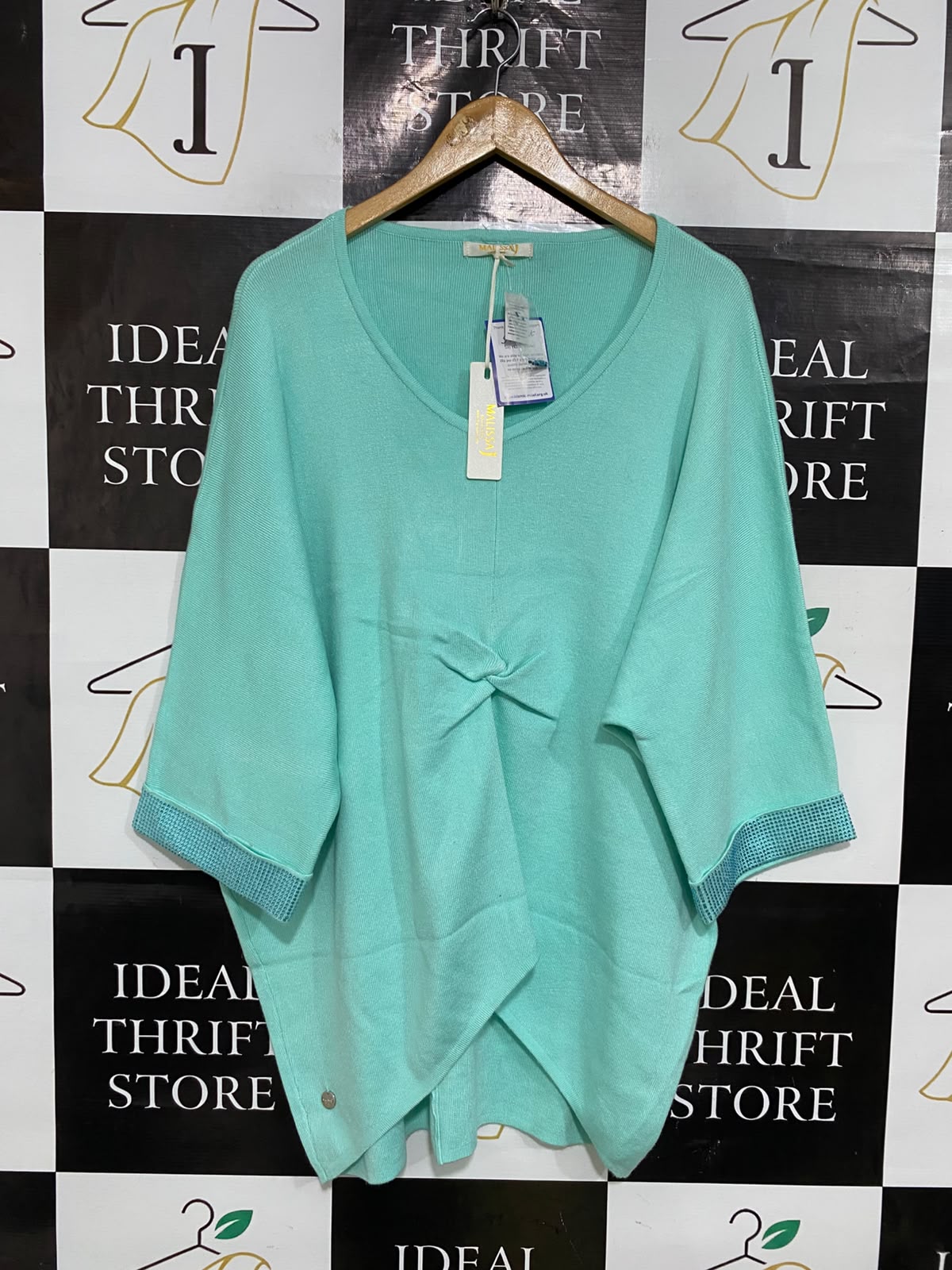 MALISSA |L| BUST 29| A52| MINT GREEN V-NECK TWIST-FRONT TECHNICAL UTILITY KNIT TOP