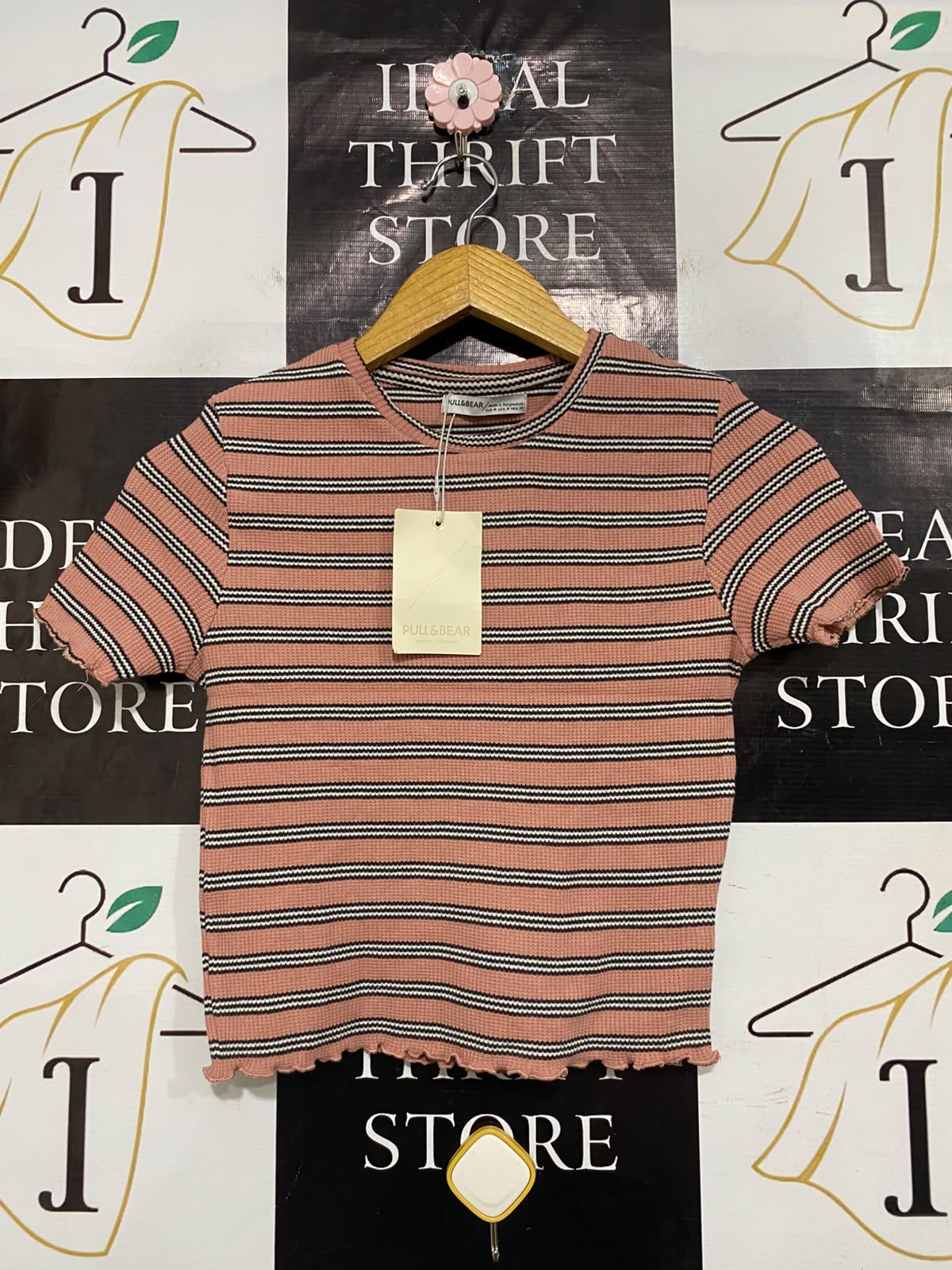 PULL & BEAR |M| BUST 14| A52| PINK AND MULTI STRIPED PULL&BEAR LETTUCE-EDGE TECHNICAL UTILITY T-SHIRT