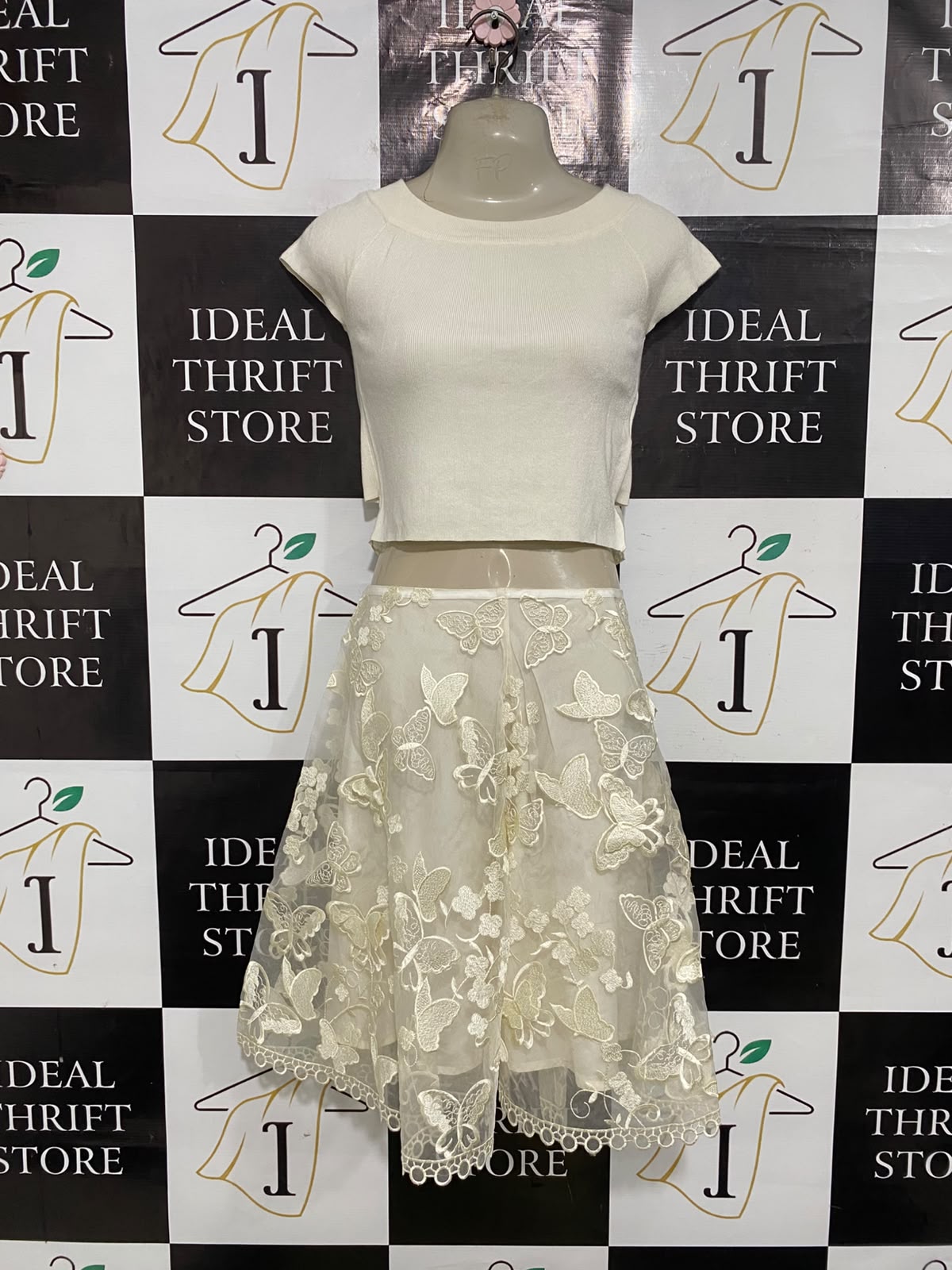 METISU |L| A52| CREAM BUTTERFLY-EMBROIDERED MESH TWO-PIECE TECHNICAL UTILITY DRESS SET