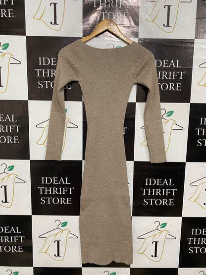 FASHION UNION |XS| BUST 10| A52| BEIGE FASHION UNION V-NECK BUTTON-FRONT RIBBED TECHNICAL UTILITY MIDI DRESS