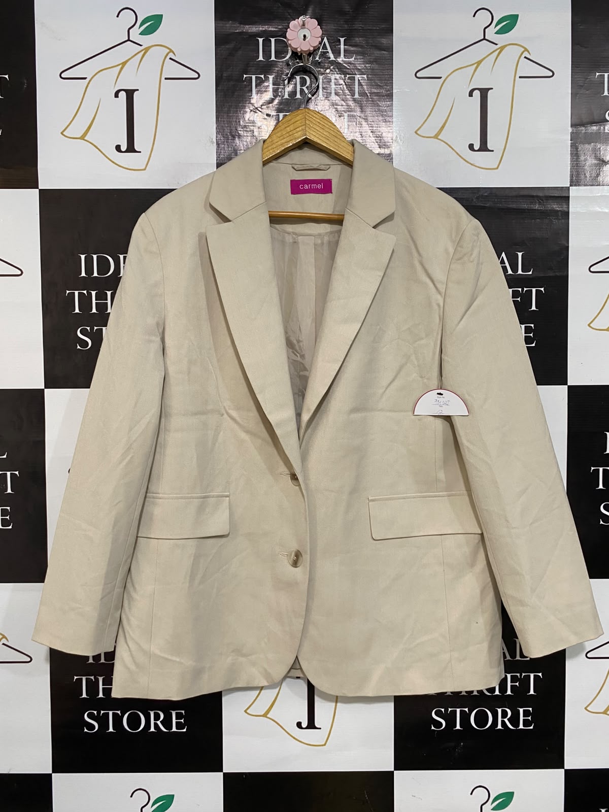 CARMEL |L| BUST 21| A54| LIGHT BEIGE CARMEL NOTCHED-LAPEL BUTTON-FRONT TECHNICAL UTILITY BLAZER