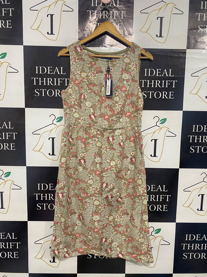 MAINE |M| BUST 18| A54| OLIVE AND RED FLORAL-PRINT MAINE SLEEVELESS TECHNICAL UTILITY DRESS