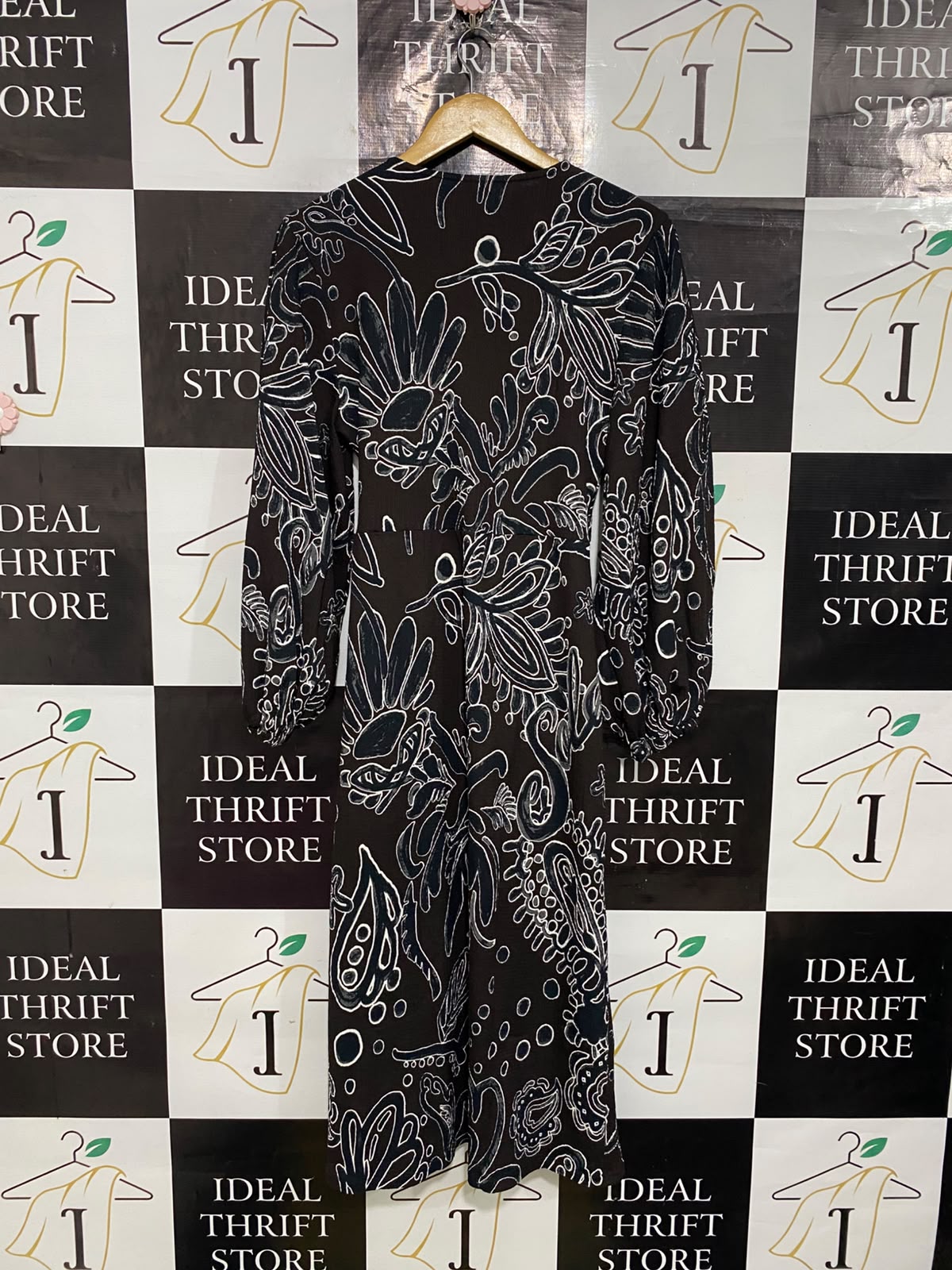 H&M |S| BUST 17| A54| DARK BROWN AND WHITE ABSTRACT FLORAL-PRINT WRAP TECHNICAL UTILITY MIDI DRESS