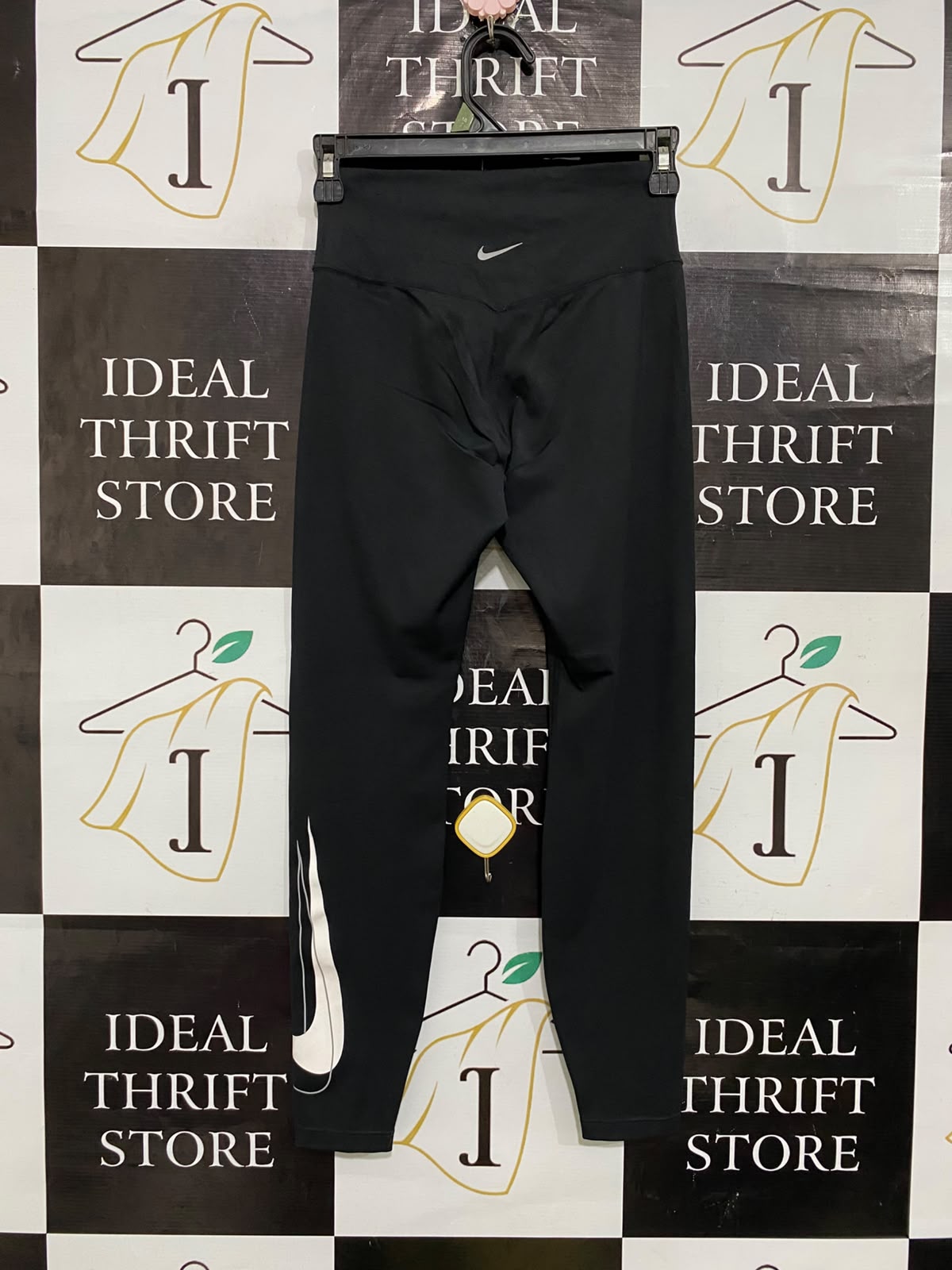 NIKE |XS| WAIST 22| A53| BLACK ATHLETIC SWOOSH-ACCENT TECHNICAL UTILITY LEGGINGS