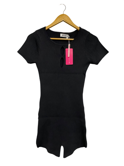 BEGINNING BOUTIQUE |S| BUST 14| A55| BLACK RIBBED KEYHOLE SHORT-SLEEVE TECHNICAL UTILITY ROMPER