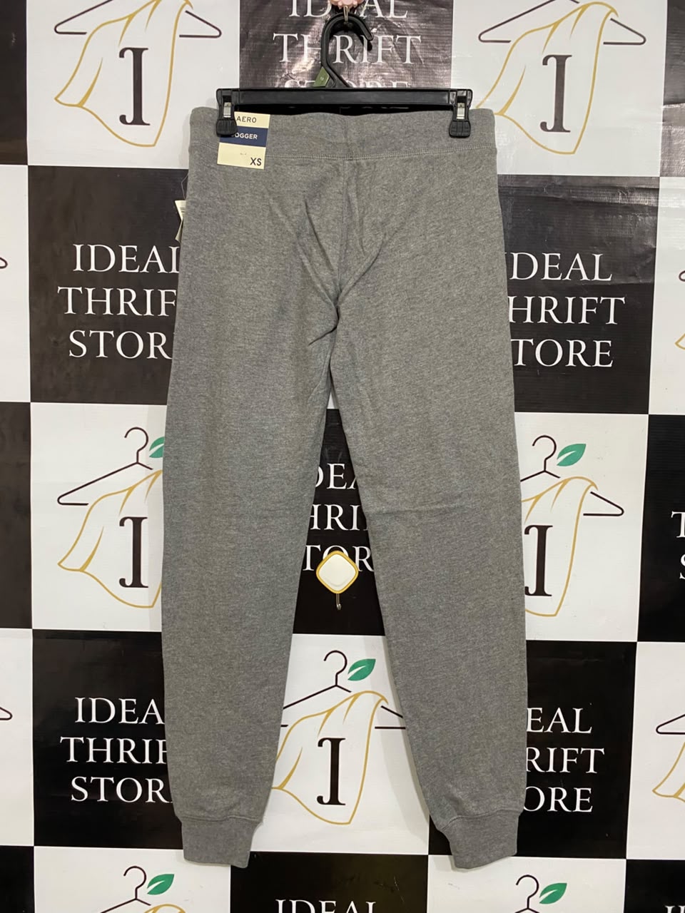 AERO POSTALE |XS| WAIST 29| A55| GREY FLORAL-EMBROIDERED TECHNICAL UTILITY JOGGERS