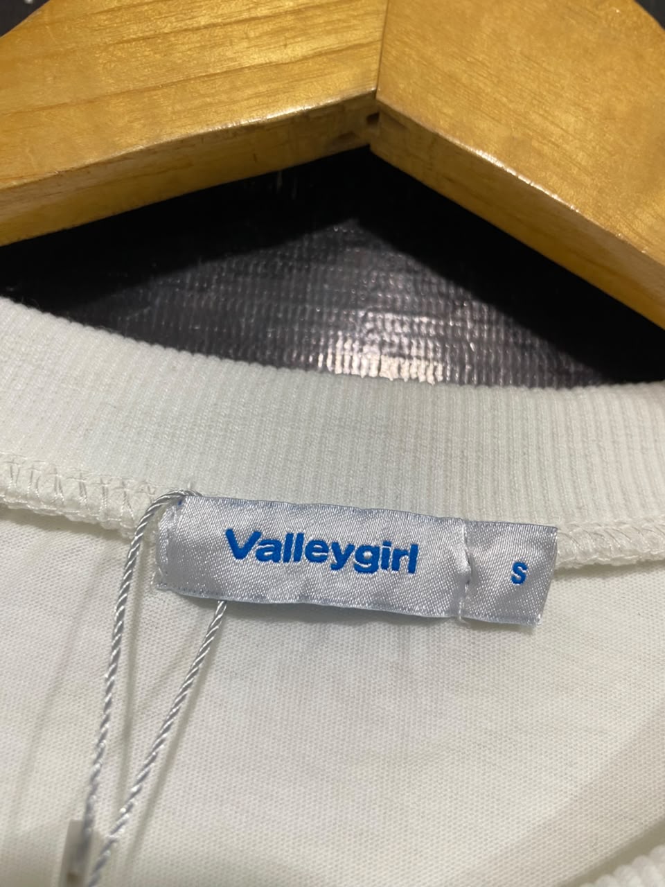 VALLEY GIRL |S| BUST 19| A55| WHITE CABLE-KNIT LAYERED-LOOK TECHNICAL UTILITY T-SHIRT & VEST COMBO