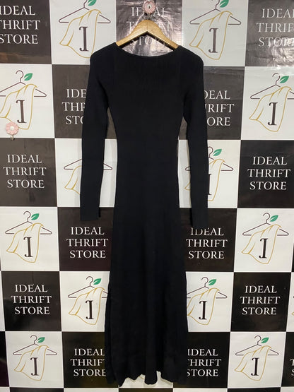 DISSH |S| BUST 13| A55| BLACK RIBBED LONG-SLEVE SCOOP-NECK TECHNICAL UTILITY MIDI DRESS