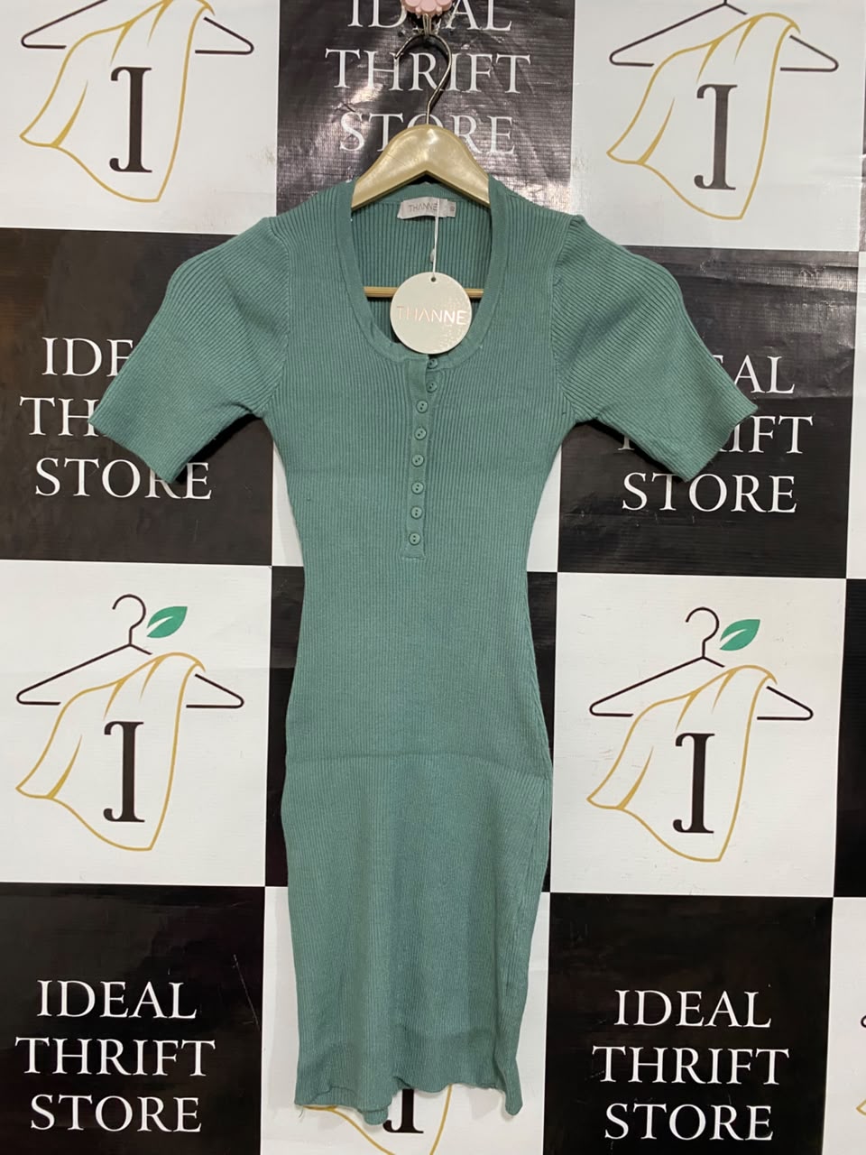 THANNE |S| BUST 11| A55| SAGE GREEN RIBBED BUTTON-FRONT TECHNICAL UTILITY MIDI DRESS