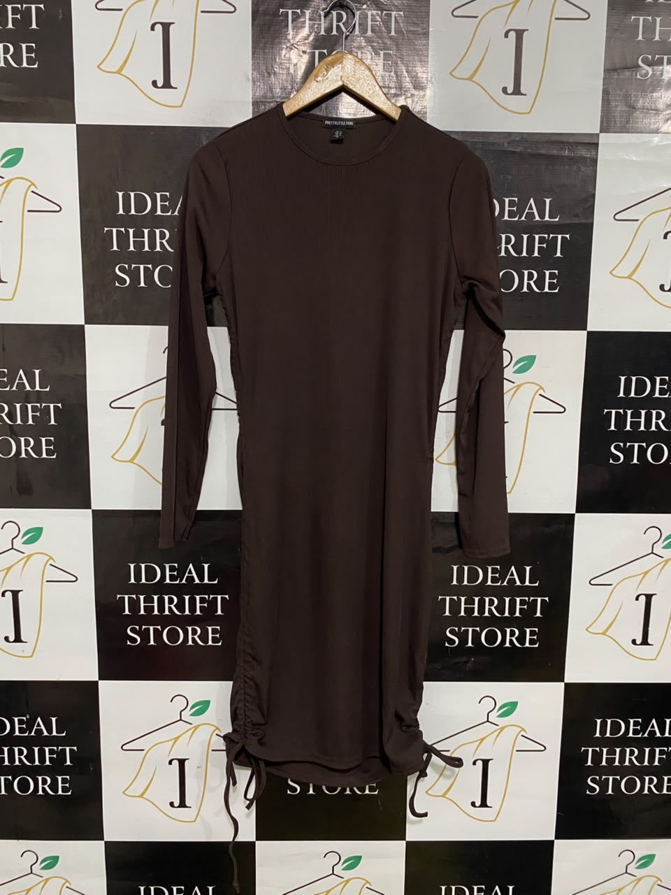 PRETTYLITTLE THING |M| BUST 18| A55| BROWN RIBBED LONG-SLEEVE DRAWSTRING TECHNICAL UTILITY MINI DRESS