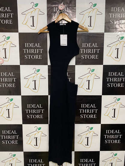BERSHKA |M| BUST 12| A56| BLACK SIDE-CUTOUT SLEEVELESS TECHNICAL UTILITY MAXI DRESS