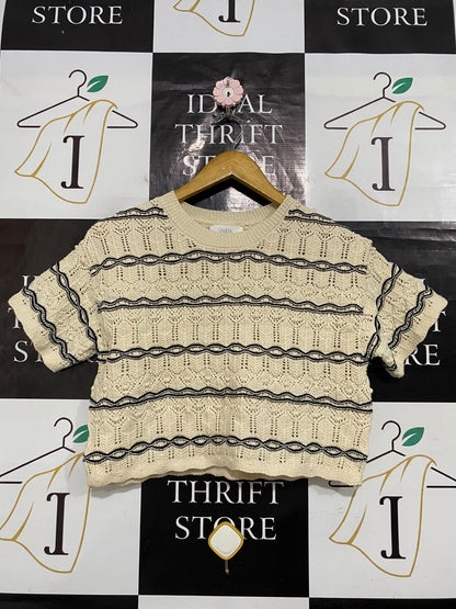 ZARA |XS| BUST 18| A56| OFF-WHITE AND BLACK STRIPED SHORT-SLEEVE TECHNICAL UTILITY SWEATER