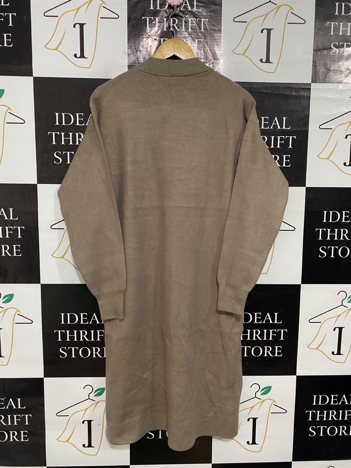 UNIQLO |S| BUST 19| A56| TAUPE MOCK-NECK TECHNICAL UTILITY KNIT DRESS