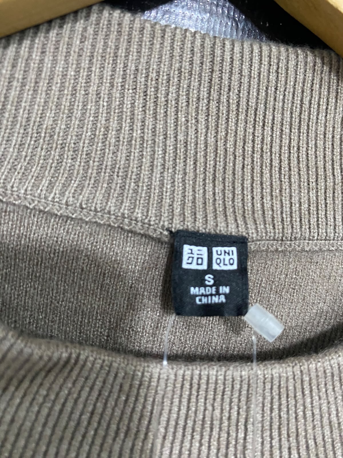 UNIQLO |S| BUST 19| A56| TAUPE MOCK-NECK TECHNICAL UTILITY KNIT DRESS
