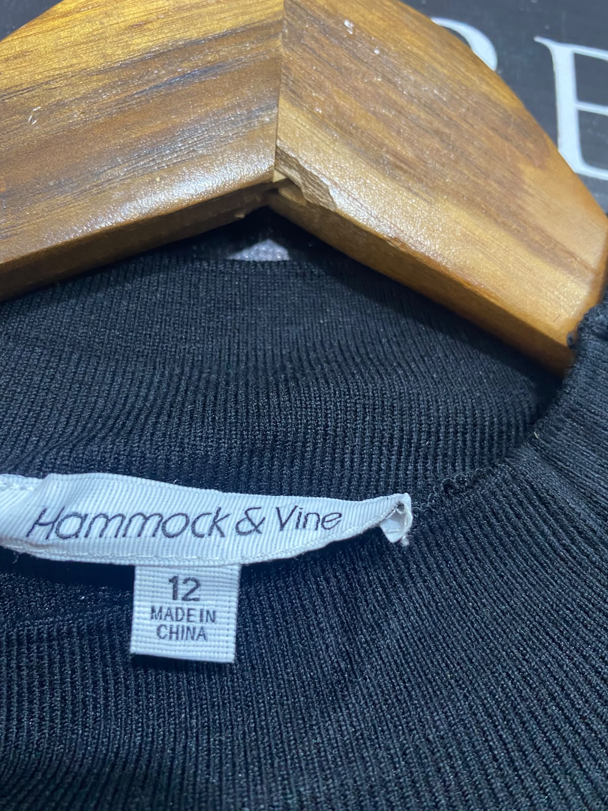 HAMMOCK & VINE |M| BUST 23| A56| BLACK SHIMMER MOCK-NECK TECHNICAL UTILITY SWEATER
