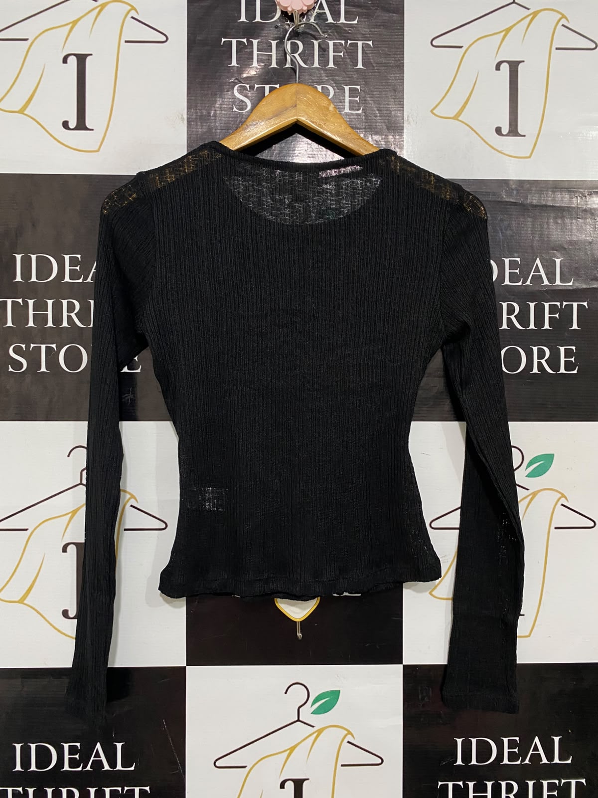 LILY LOVES |S| BUST 15| A56| BLACK TWIST-FRONT RIBBED TECHNICAL UTILITY LONG-SLEEVE TOP