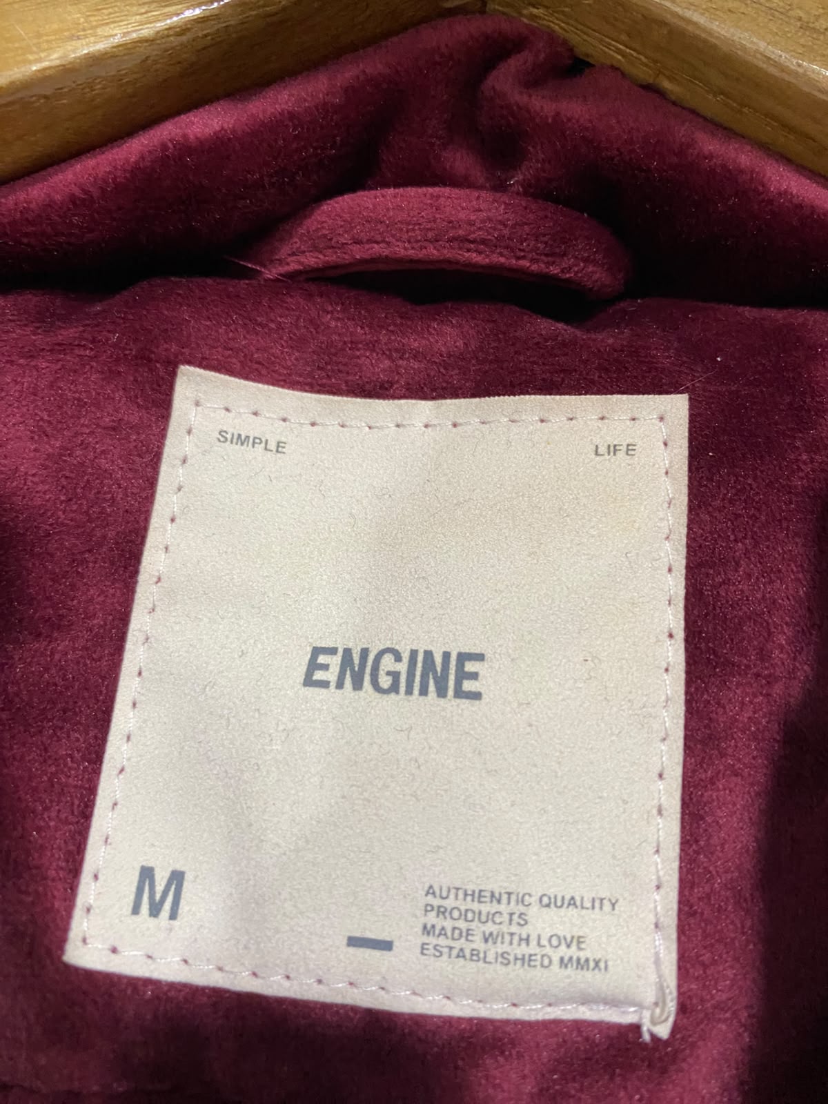 ENGINE |M| BUST 20| A56| BURGUNDY VELVET HOODED PUFFER VEST TECHNICAL UTILITY OUTERWEAR