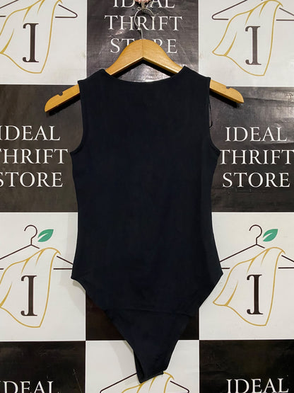 & ME |S| BUST 13| A57| BLACK SQUARE-NECK RUFFLE-BUST TECHNICAL UTILITY BODYSUIT